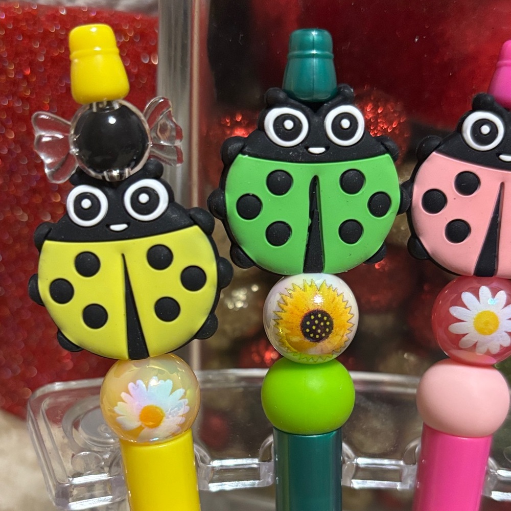 Ladybug🐞Handcrafted Pen 🆕 - Picture 2 of 3